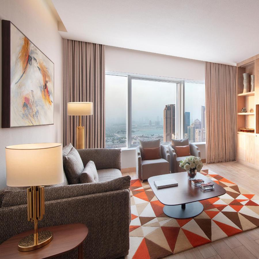 The Bentley Luxury Hotel & Suites Doha Exteriör bild
