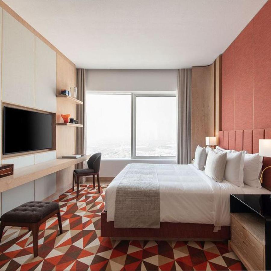 The Bentley Luxury Hotel & Suites Doha Exteriör bild Deluxe Room